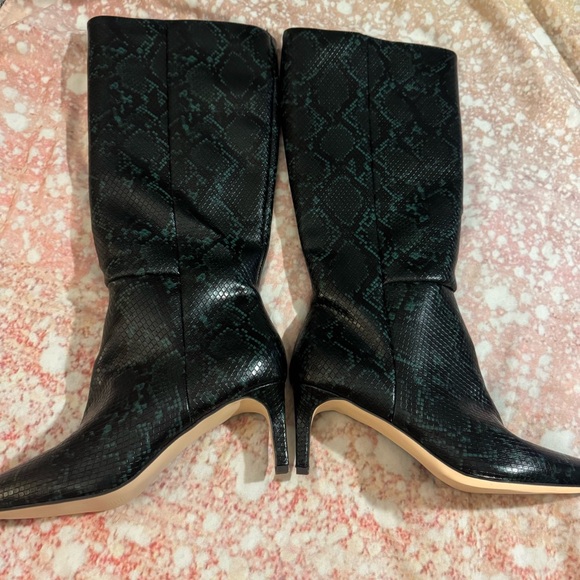 JF Just Fab Ally Tall Stiletto Python Print Boots Size 8 - Picture 5 of 13